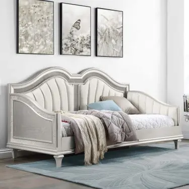 Evangeline Daybed Silver Oak