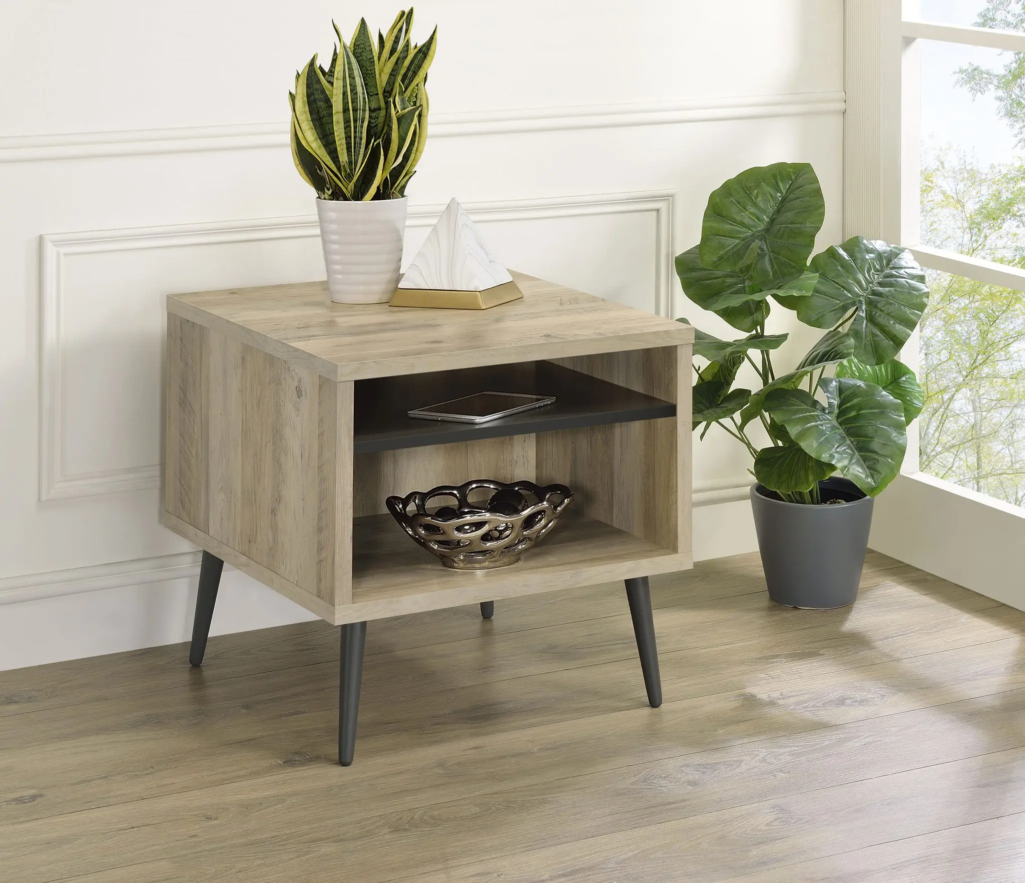 Welsh Square Side End Table Distressed Pine