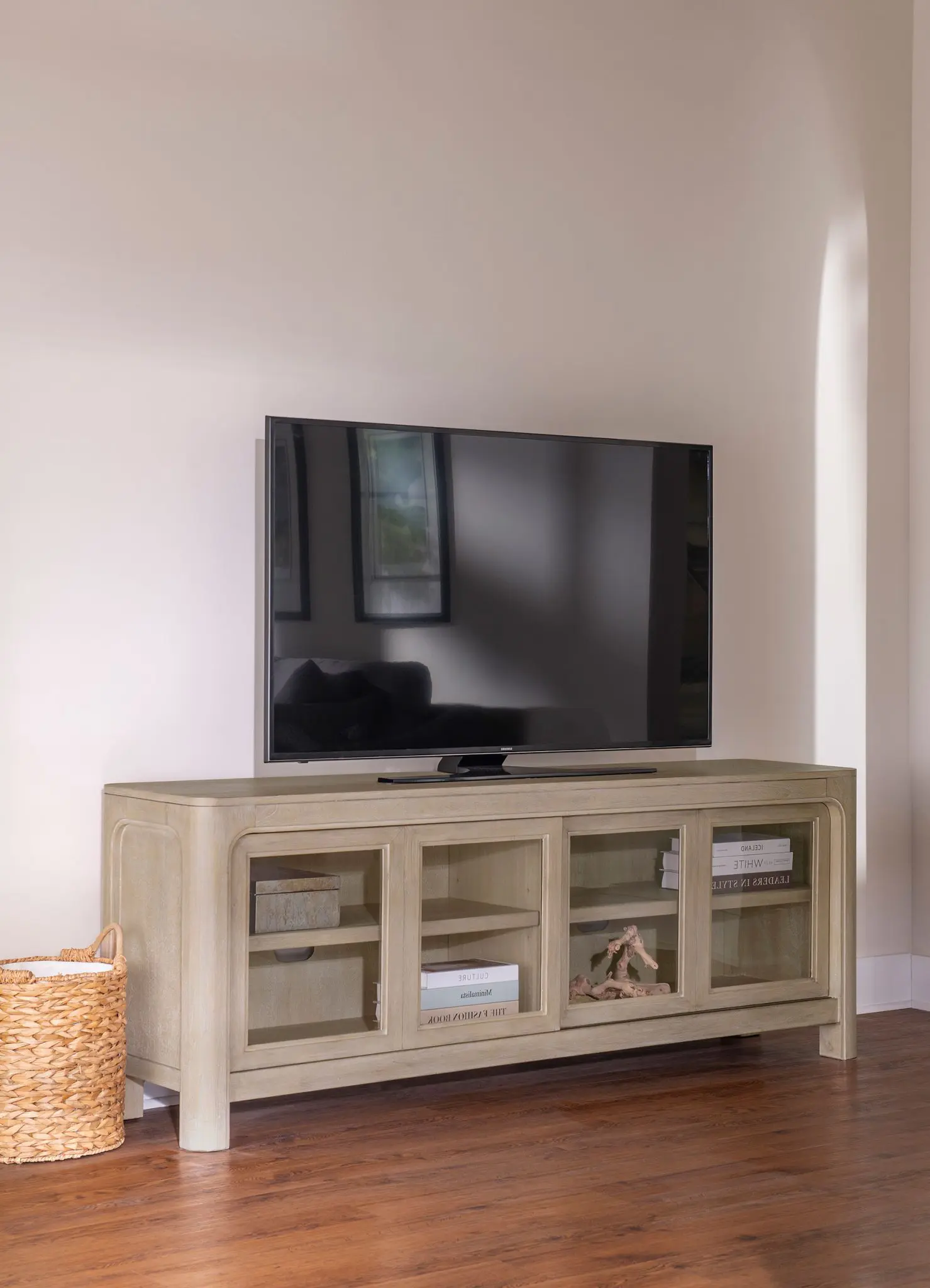 Solano 71-inch TV Stand Weathered Mango
