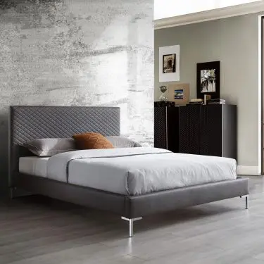 Liz Bed Queen