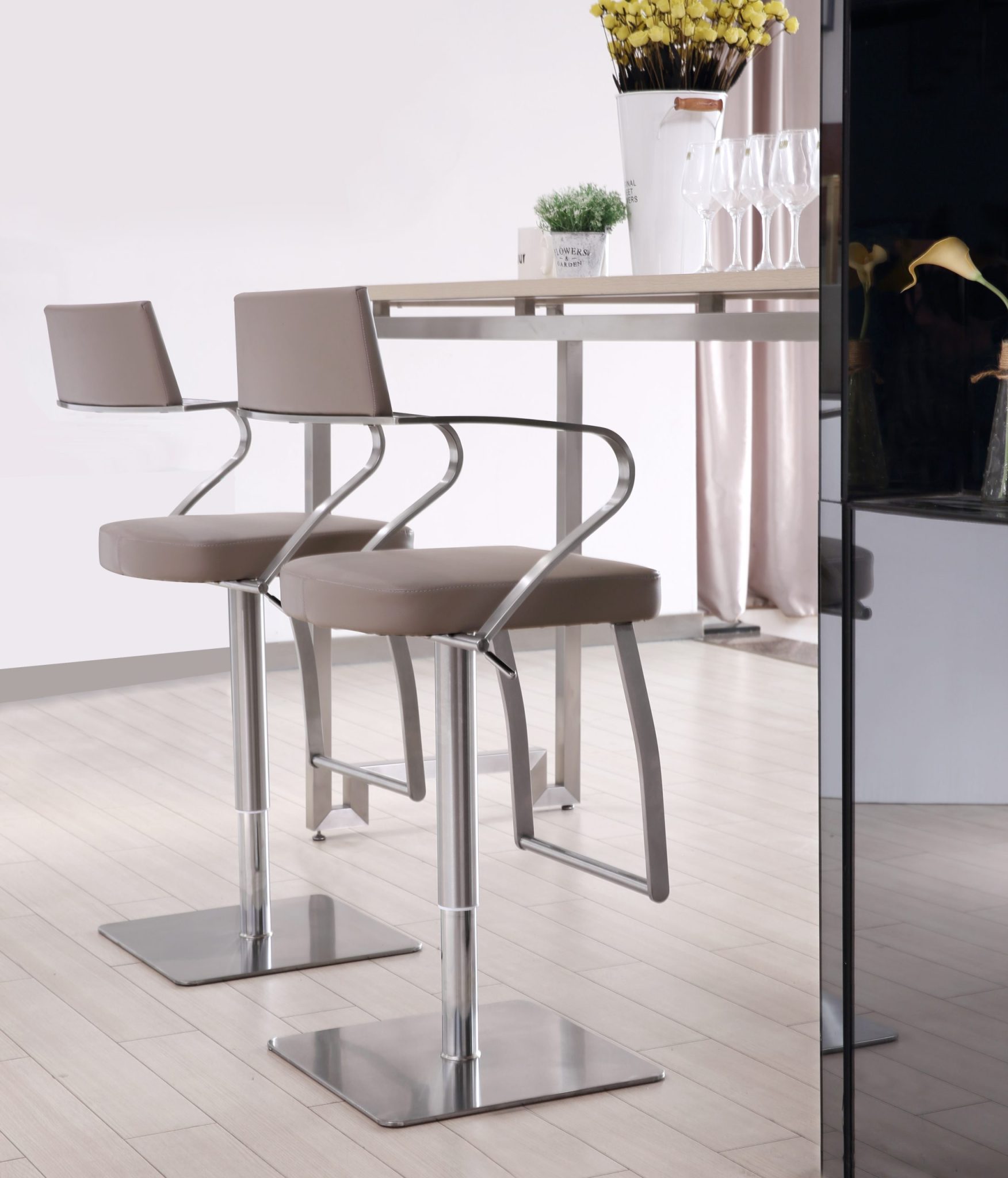 Zuri Barstool - Image 4